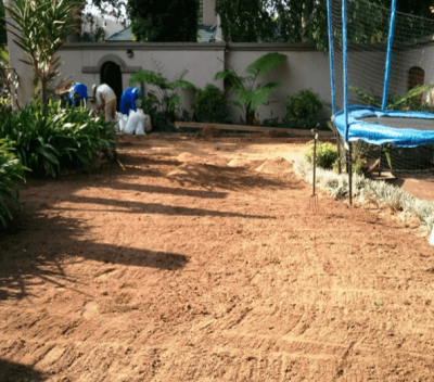 House Koen Greenside - Preparing to plant Evergreen Gold instant lawn