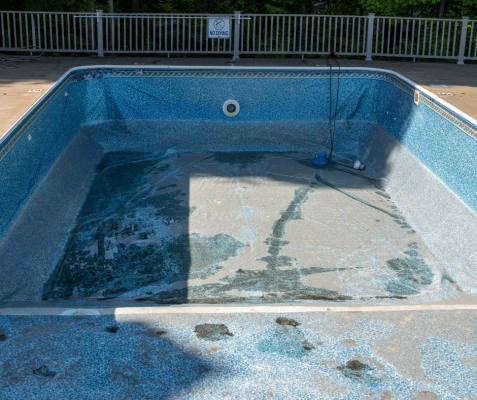 Old swimming pool to be made smaller